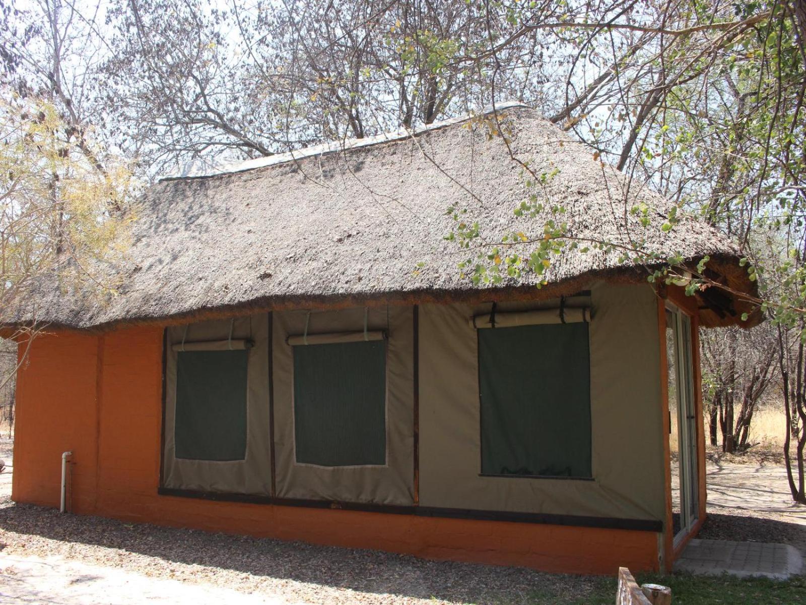 Mukolo Cabins & Camping Kongola Екстериор снимка